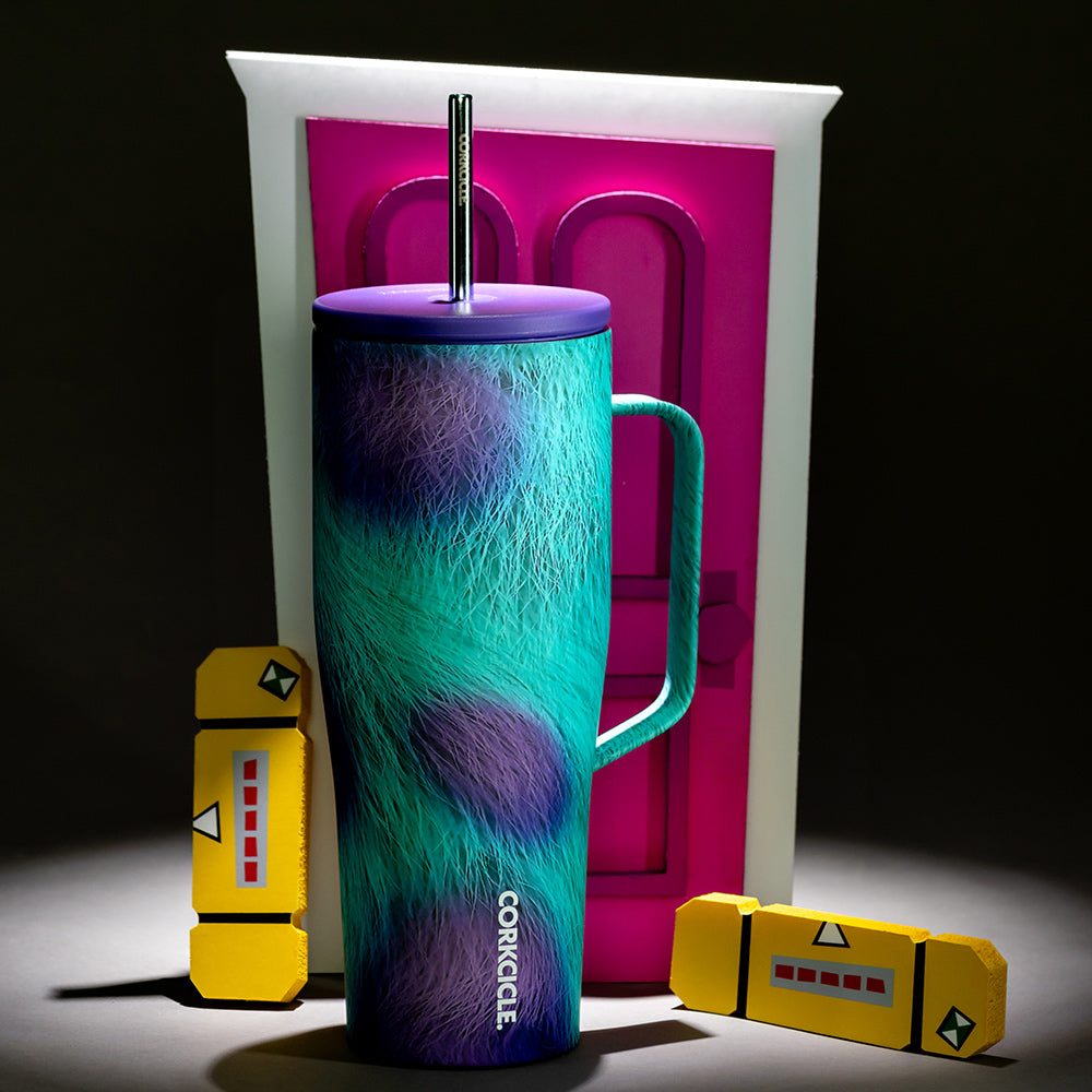 disney-pixar-cold-cup-xl-j6 MonstersInc-Lifestyle-PDP2.jpg